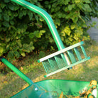 Leaf Picker - Haxnicks- in use close up